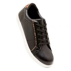 Khoko Cruz Women's Casual Sneaker Black