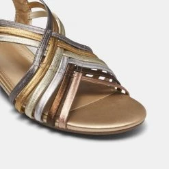 Savannah Angela Women's Wedged Sandal Metallic
