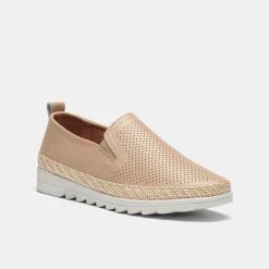 JUST BEE CAPTIVE SLIP ON WITH CLEAT OUTSOLE Beige -women's clothing Sales 630572 C 0250 00