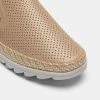 JUST BEE CAPTIVE SLIP ON WITH CLEAT OUTSOLE Beige -women's clothing Sales 630572 C 0250 00 4