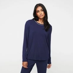Sash & Rose Bamboo Curved Hem Long Sleeve Tee Navy 7 Sash & Rose Bamboo Curved Hem Long Sleeve Tee Navy -women's clothing Sales 636696 C 0410 00