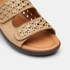 Natural Comfort Avi Wedge Slide Champagne