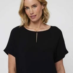 Khoko Smart Extended Sleeve Split Neck Top Black -women's clothing Sales 641088 C 0001 00 3